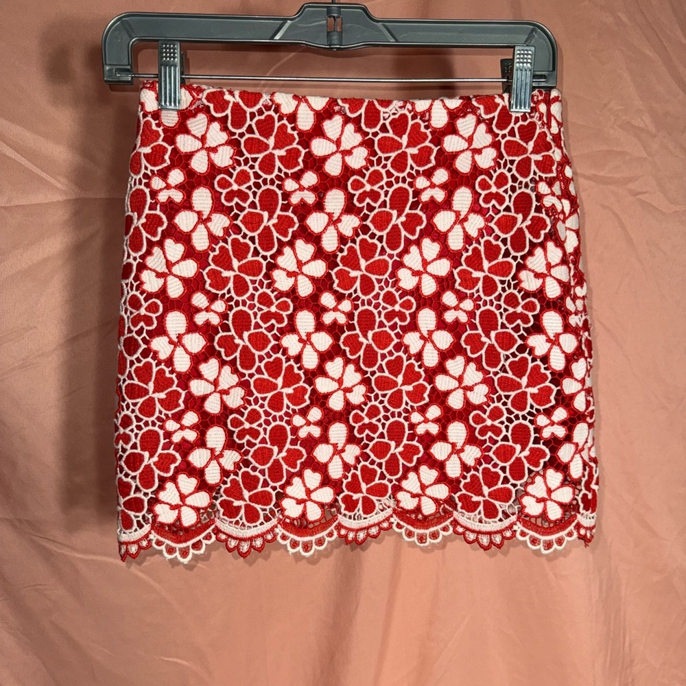 Designed by SOO size small